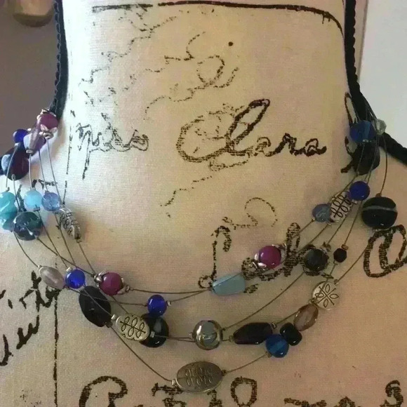 Lia Sophia Necklace - Picture 2 of 5